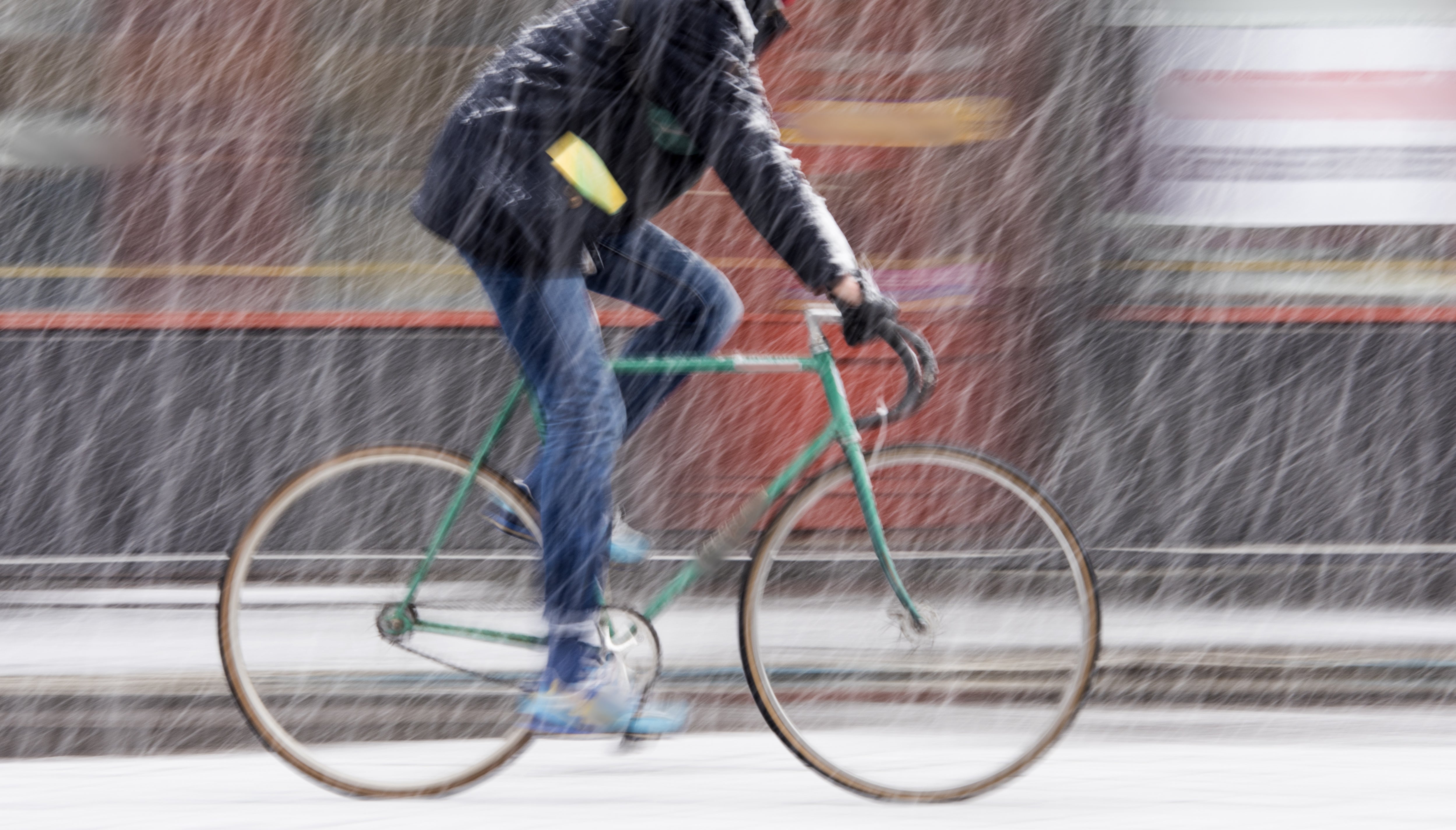 Winter is Coming Urban bike accessories to warm you Closca Design